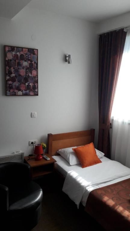 Отель My Hotel Никшич